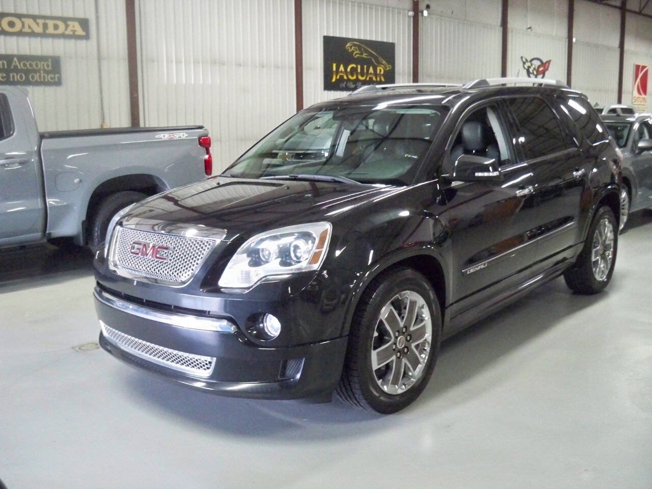 Used 2012 GMC Acadia Denali AWD/4WD image 1