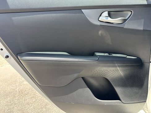 Used 2019 Kia Forte LXS FWD image 26