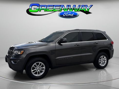 Used 2019 Jeep Grand Cherokee Laredo RWD image 1