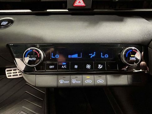 Certified 2025 Hyundai Elantra Sport FWD image 19
