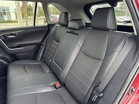 Used 2020 Toyota RAV4 Limited image 20