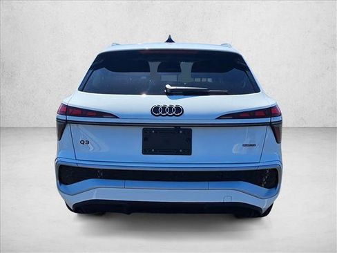 New 2026 Audi Q3 quattro 2.0T AWD/4WD image 8