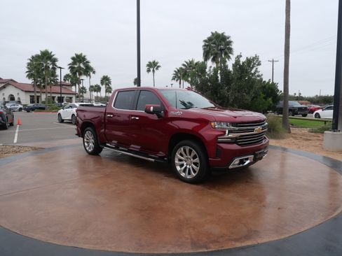 Used 2019 Chevrolet Silverado 1500 High Country image 1