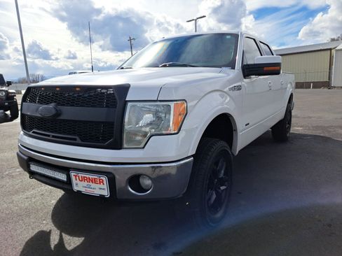 Used 2014 Ford F150 Lariat w/ Equipment Group 501A Mid image 9