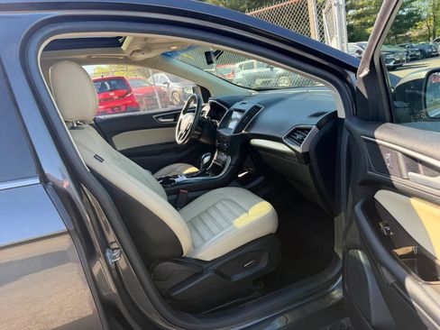 Used 2016 Ford Edge SEL w/ Equipment Group 201A AWD/4WD image 28