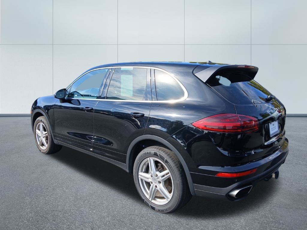 Used 2017 Porsche Cayenne AWD/4WD image 3
