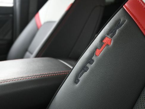 Used 2024 GMC Canyon AT4X image 35