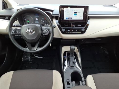 Used 2024 Toyota Corolla LE image 35