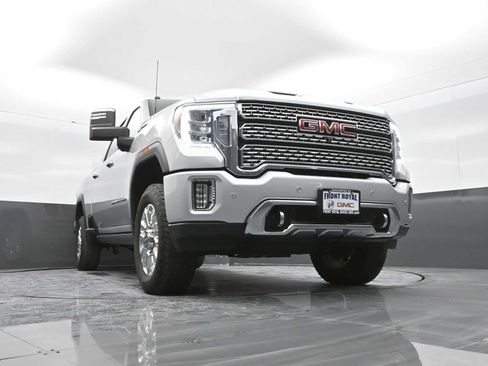 Used 2022 GMC Sierra 3500 Denali w/ Denali Ultimate Package image 37