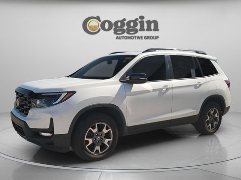 Certified 2022 Honda Passport TrailSport image 1