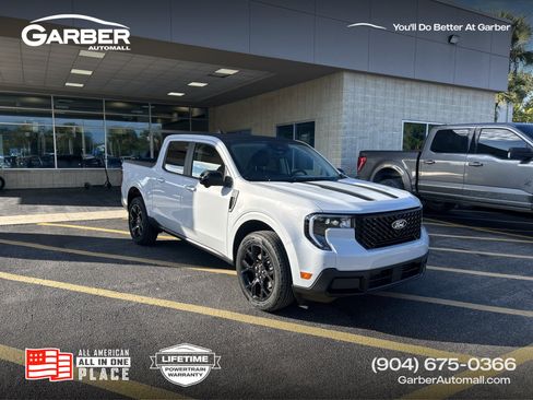 New 2025 Ford Maverick Lariat w/ Black Appearance Package image 1