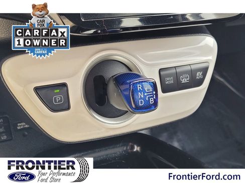 Used 2019 Toyota Prius Prime Advanced image 25