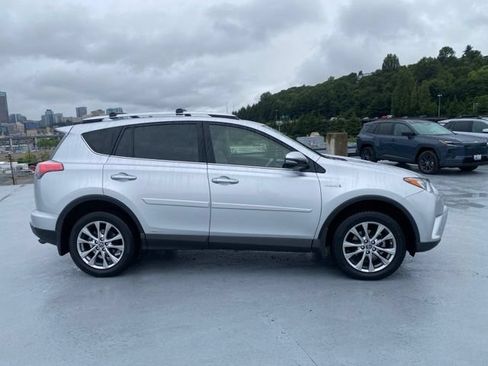 Used 2016 Toyota RAV4 Limited AWD/4WD image 2