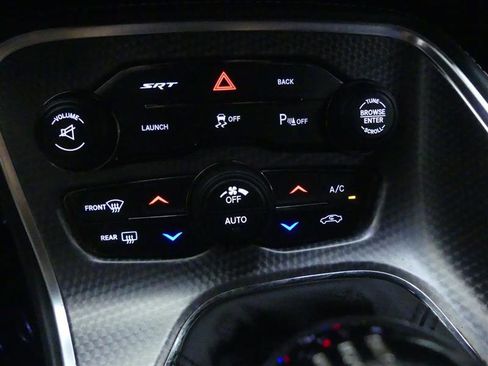 Used 2015 Dodge Challenger SRT Hellcat image 16