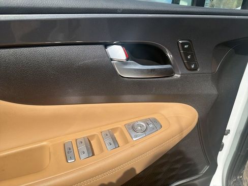 Used 2023 Hyundai Santa Fe Calligraphy AWD/4WD image 16