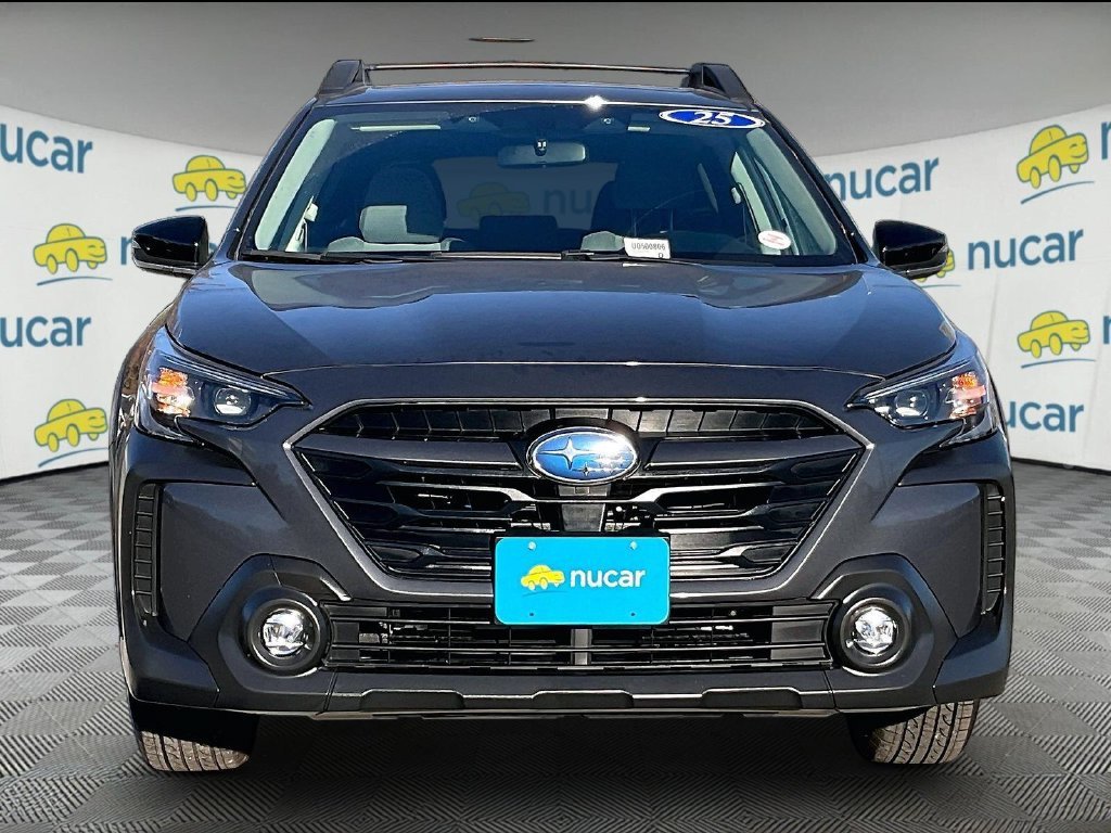 Used 2025 Subaru Outback Premium AWD/4WD image 2