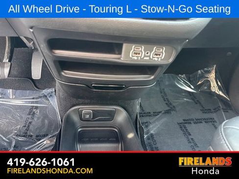 Used 2023 Chrysler Pacifica Touring-L w/ S Appearance Package AWD/4WD image 24
