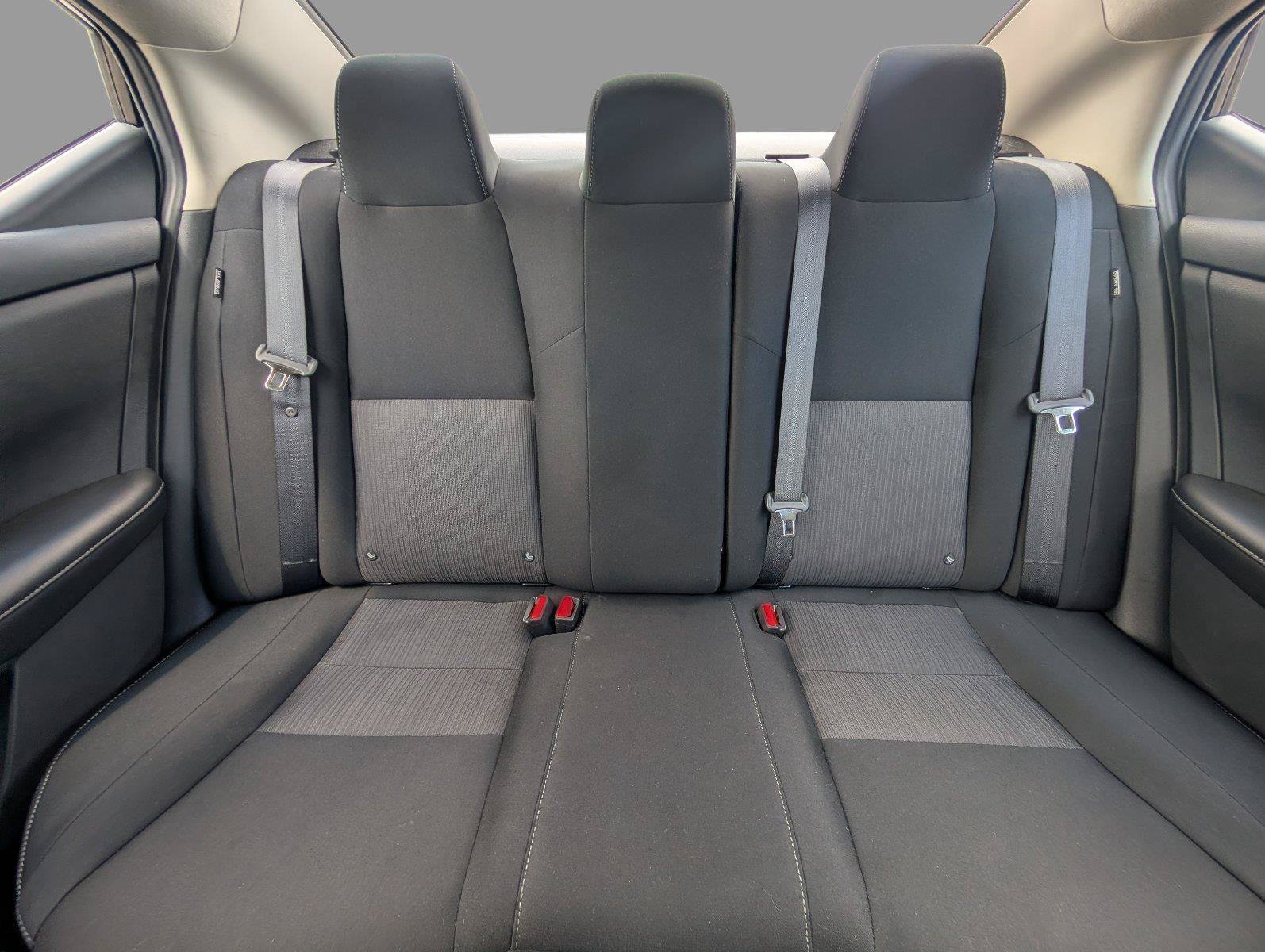 Used 2025 Nissan Sentra SV FWD image 31