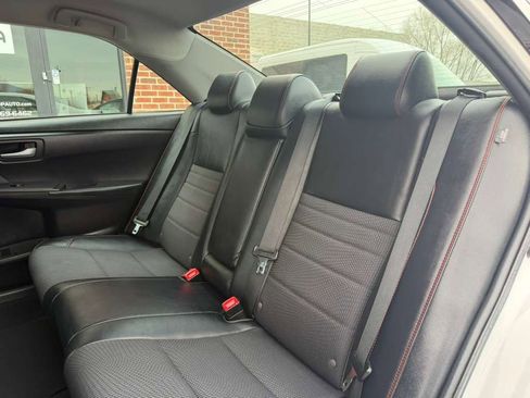 Used 2016 Toyota Camry SE FWD image 22