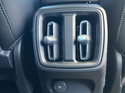 New 2026 Volvo XC40 B4 Core FWD image 31