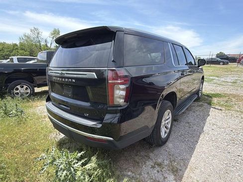 Used 2021 Chevrolet Suburban LT image 6