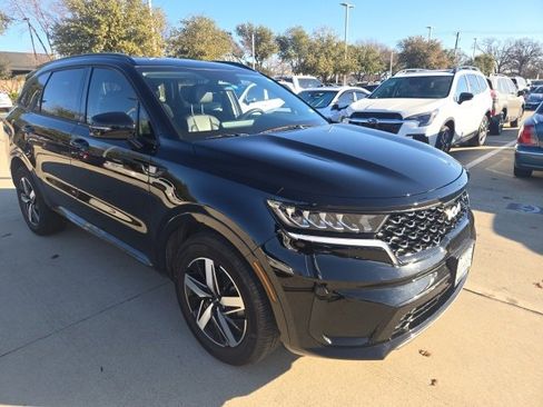 Used 2023 Kia Sorento S image 1