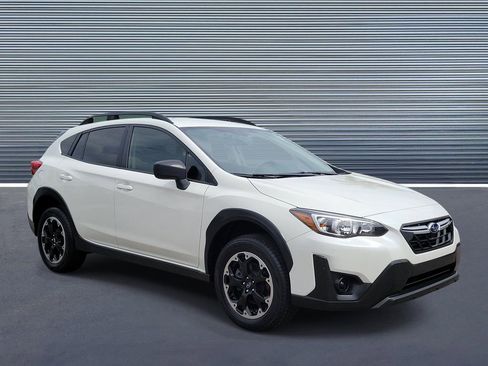 Certified 2023 Subaru Crosstrek 2.0i AWD/4WD image 2