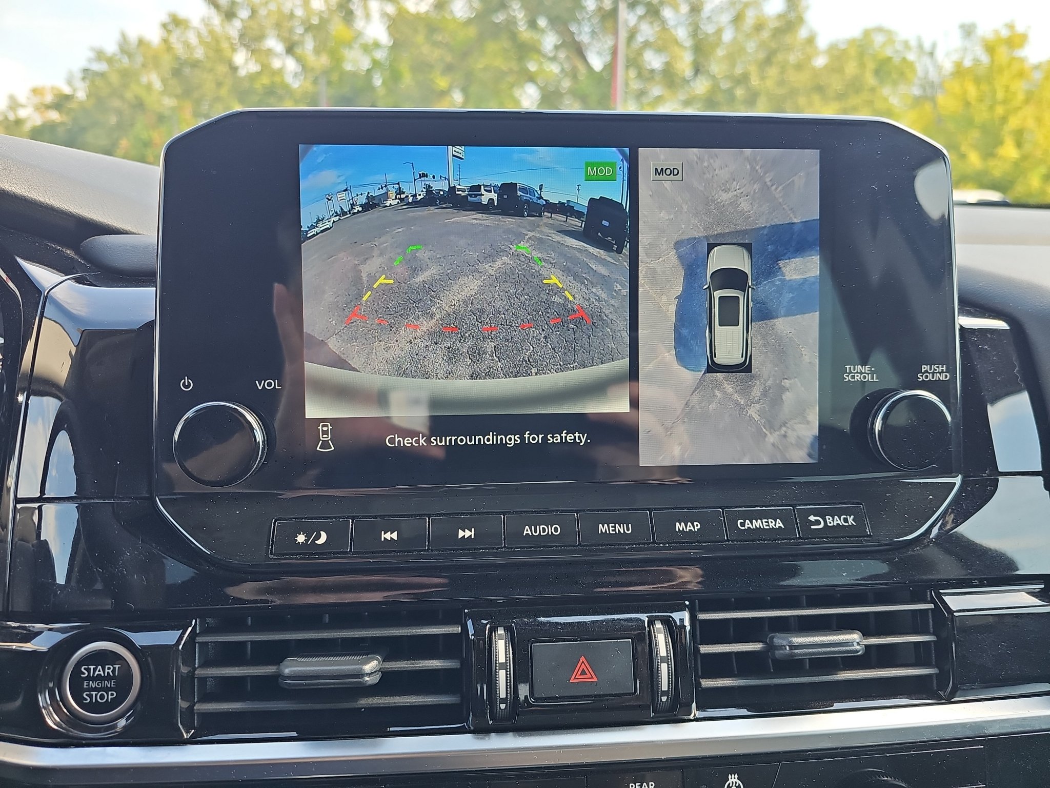 Used 2024 Nissan Pathfinder SL w/ Cargo Package FWD image 25