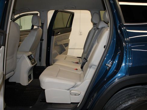 Used 2019 Volkswagen Atlas SE image 13