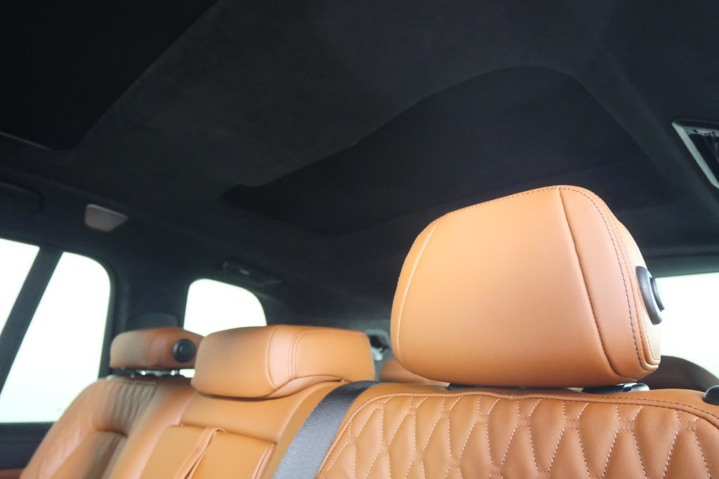 Used 2027 BMW X7 M60i AWD/4WD image 17