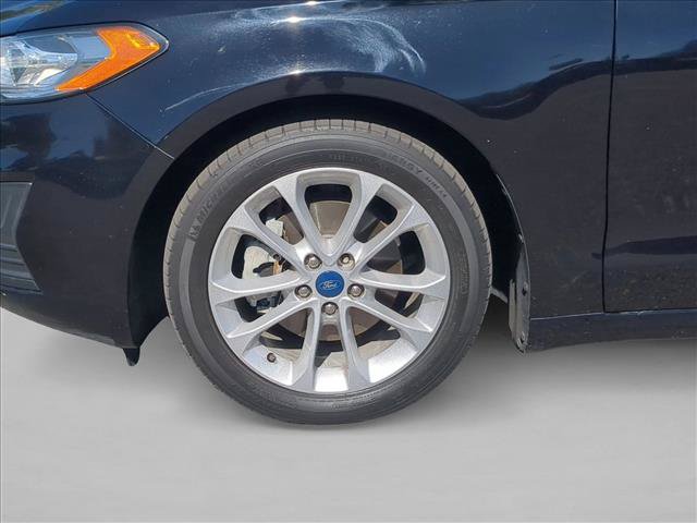 Used 2020 Ford Fusion SE FWD image 25