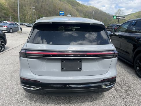 Used 2026 Lincoln Nautilus Premier w/ Equipment Group 102A AWD/4WD image 4