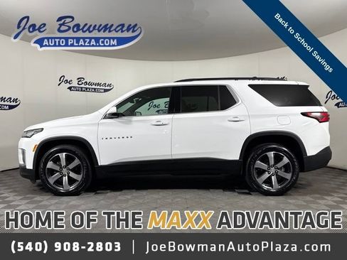 Used 2023 Chevrolet Traverse LT w/ LT Premium Package AWD/4WD image 1