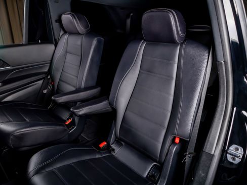 Used 2025 Mercedes-Benz GLS 450 GLS 450 image 21