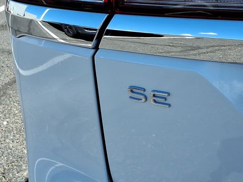 New 2026 Volkswagen Atlas SE image 9