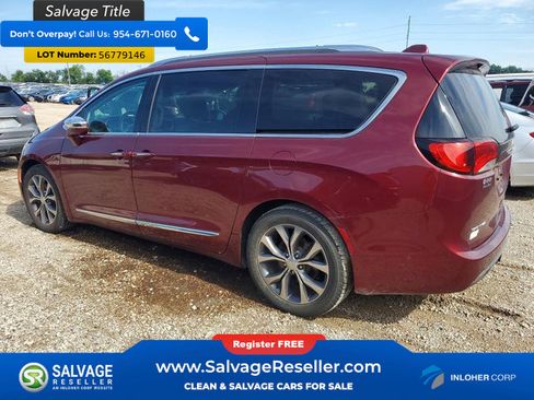 Used 2017 Chrysler Pacifica Limited FWD image 3