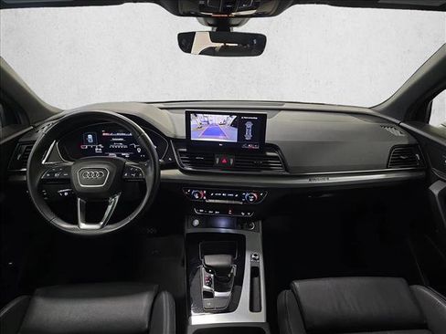 Used 2025 Audi Q5 2.0T Premium image 9