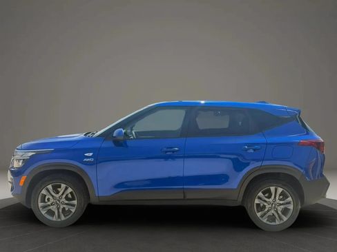 Used 2023 Kia Seltos LX AWD/4WD image 4
