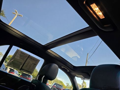 Used 2020 Mercedes-Benz GLE 450 4MATIC image 38