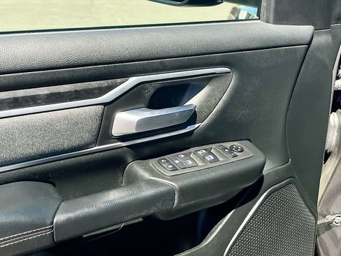 Used 2020 RAM 1500 Big Horn RWD image 17