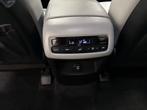 Used 2024 Hyundai Palisade SEL image 16