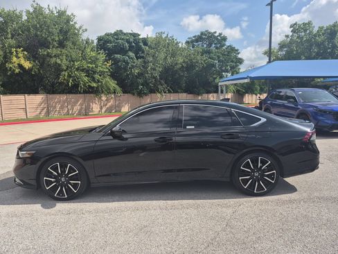 Used 2026 Honda Accord Touring image 6