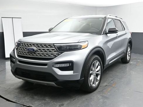 Certified 2023 Ford Explorer Limited w/ Equipment Group 301A AWD/4WD image 4