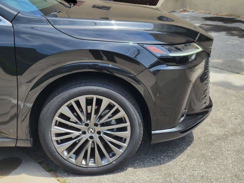 Used 2023 Lexus RX 350 FWD w/ Cold Area Package image 8
