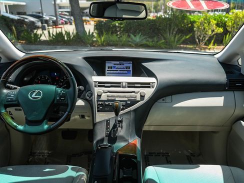 Used 2011 Lexus RX 350 2WD w/ Premium Pkg image 12