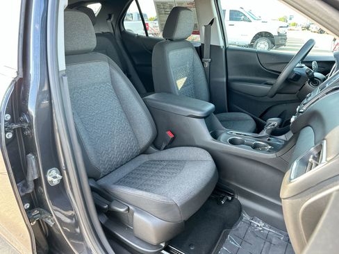Used 2023 Chevrolet Equinox LT FWD image 22