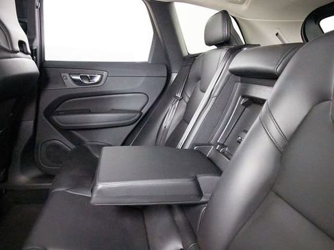 Certified 2025 Volvo XC60 B5 Core AWD/4WD image 26