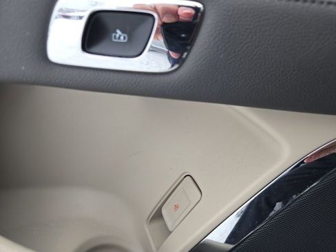 Used 2020 Lincoln Continental Reserve image 38