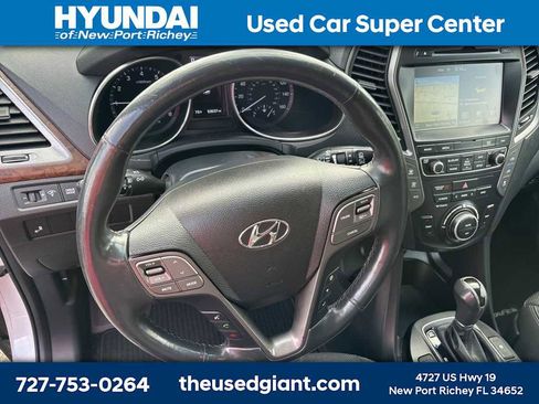 Used 2018 Hyundai Santa Fe SE Ultimate w/ Cargo Package image 12