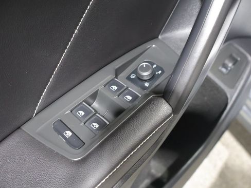 Used 2024 Volkswagen Tiguan SEL R-Line AWD/4WD image 13
